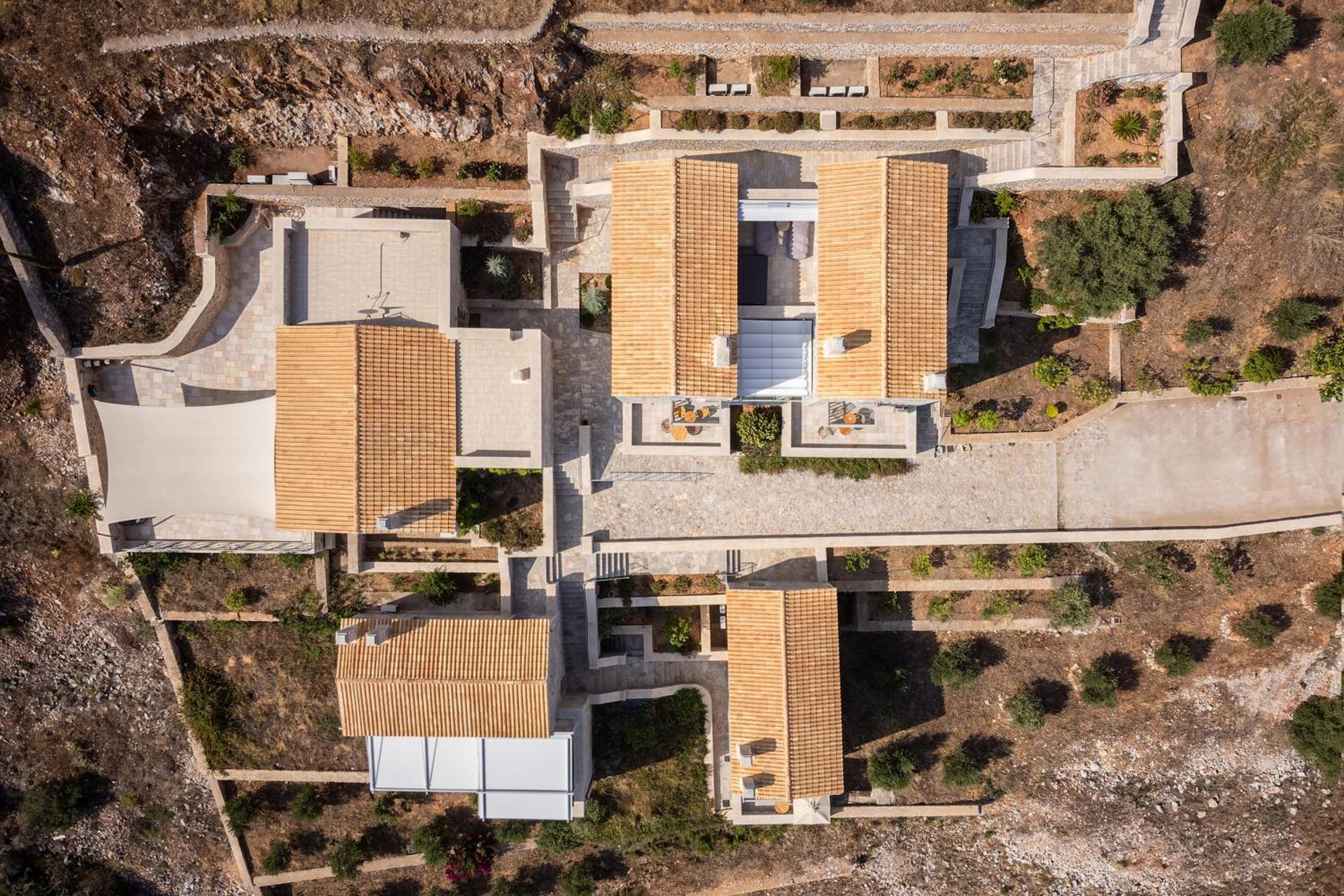 Trapela Limeni Luxury Suites Esterno foto