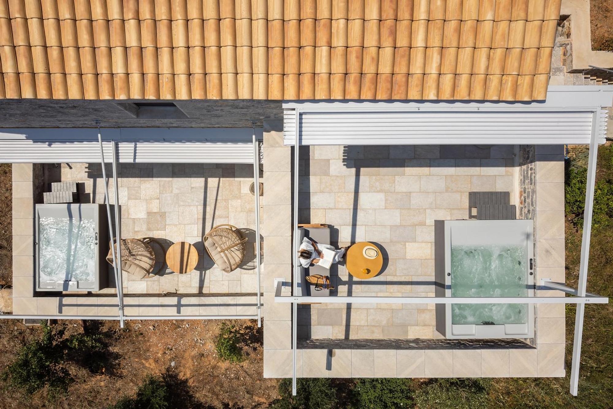 Trapela Limeni Luxury Suites Esterno foto