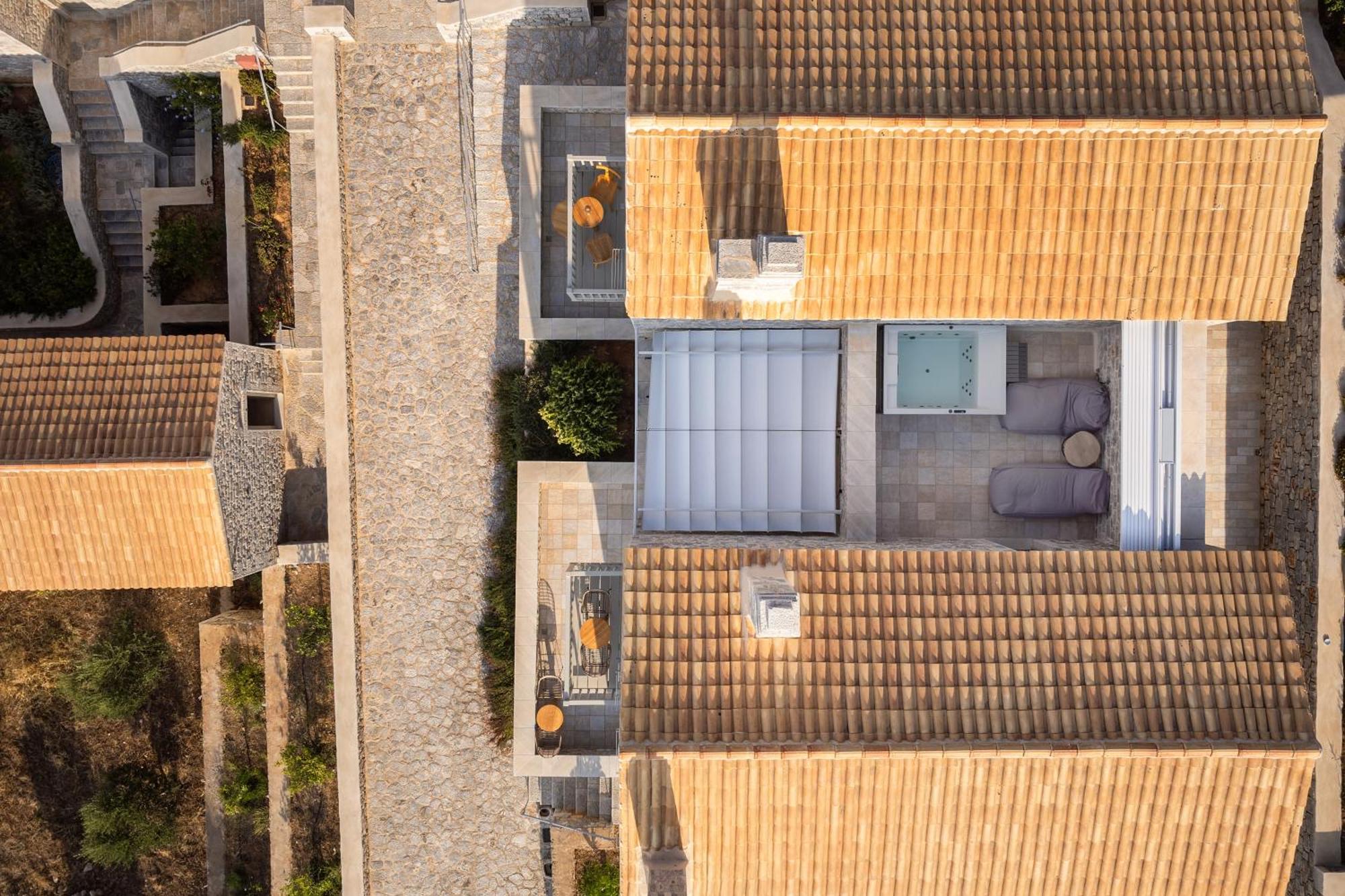 Trapela Limeni Luxury Suites Esterno foto