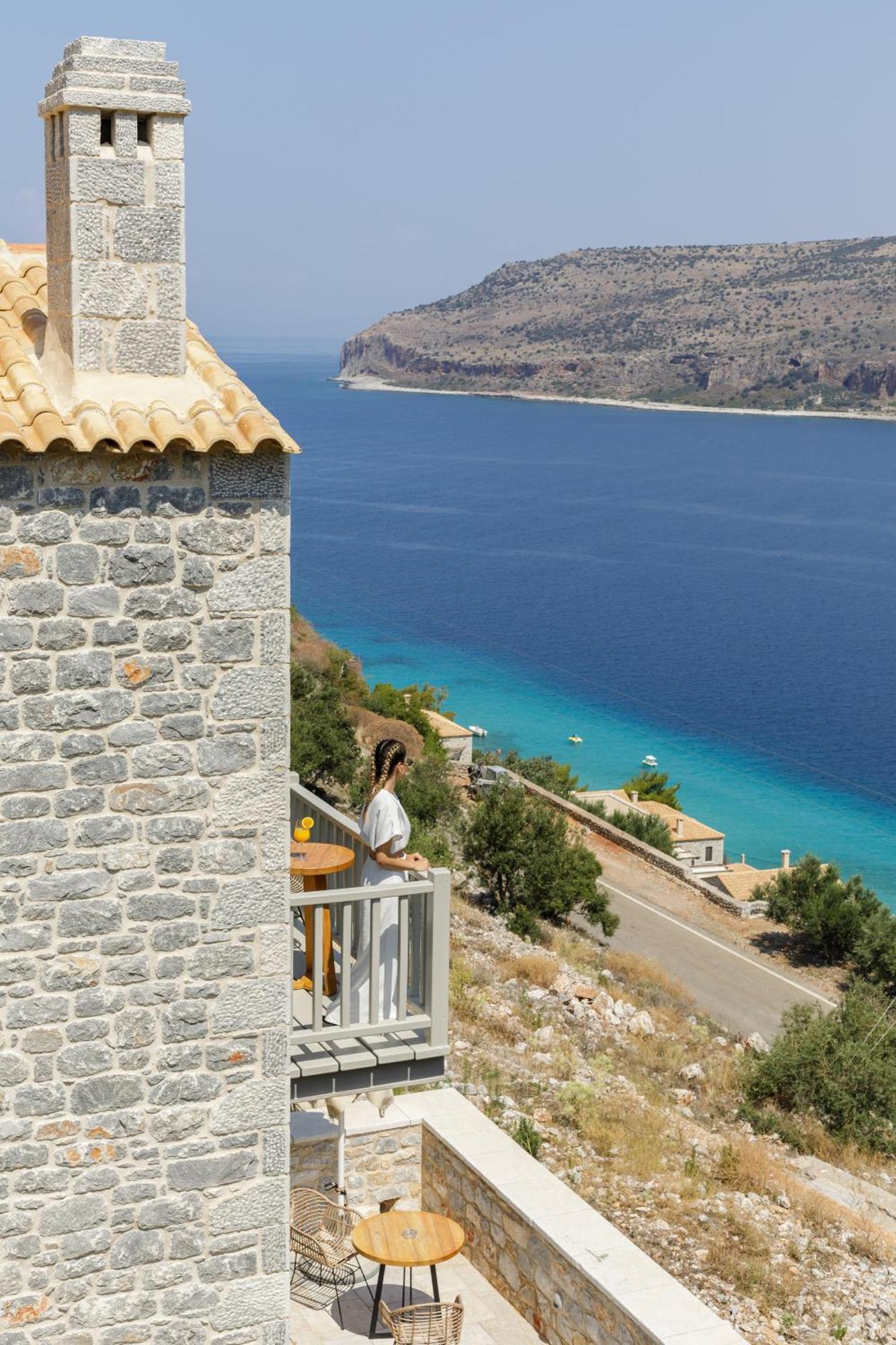 Trapela Limeni Luxury Suites Esterno foto