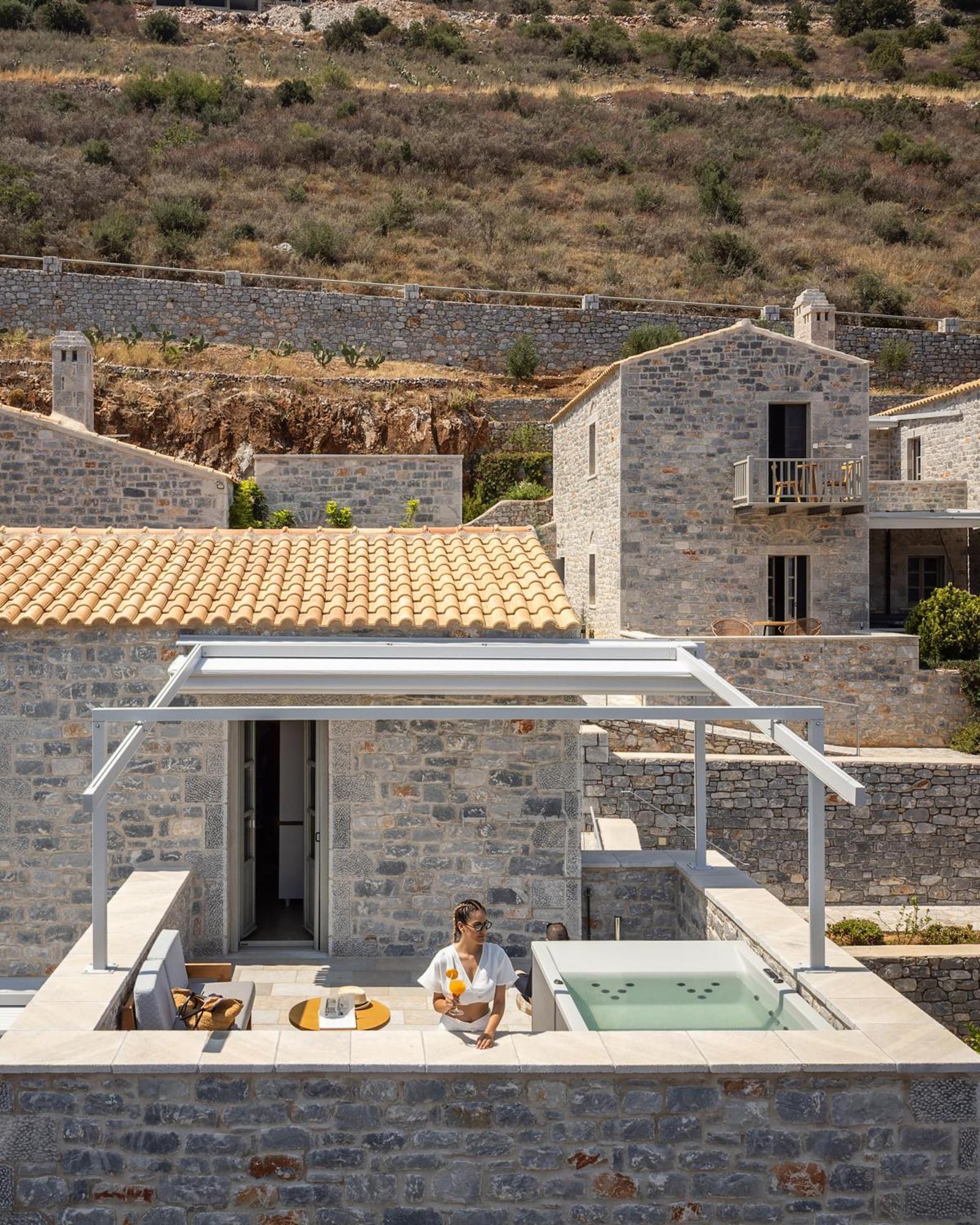 Trapela Limeni Luxury Suites Esterno foto