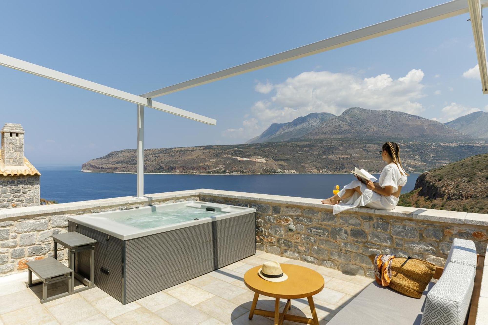 Trapela Limeni Luxury Suites Camera foto