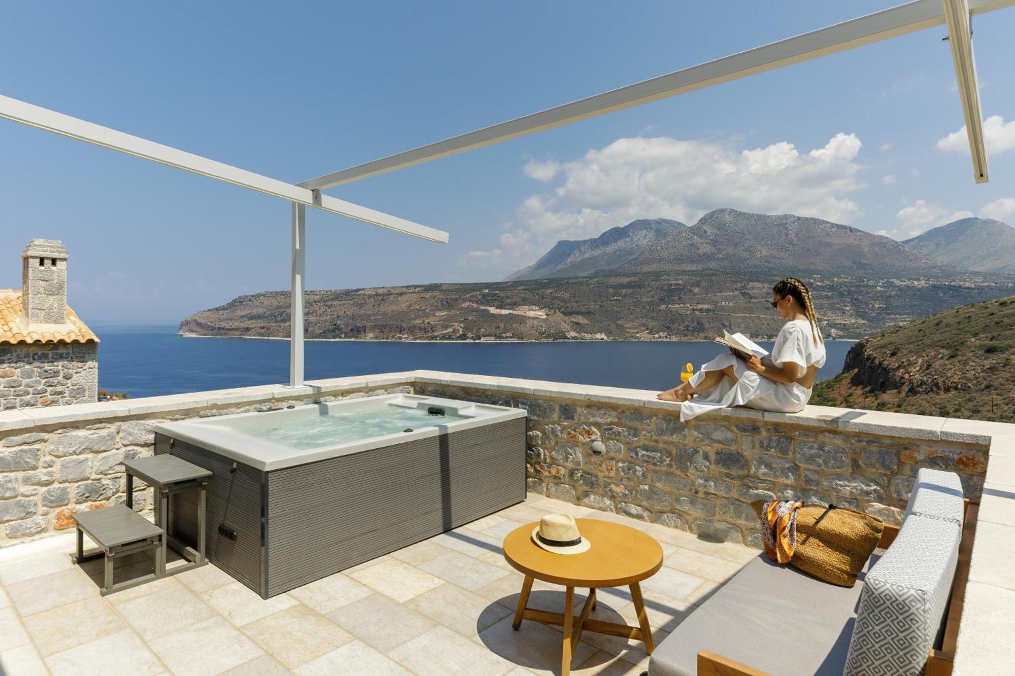 Trapela Limeni Luxury Suites Camera foto