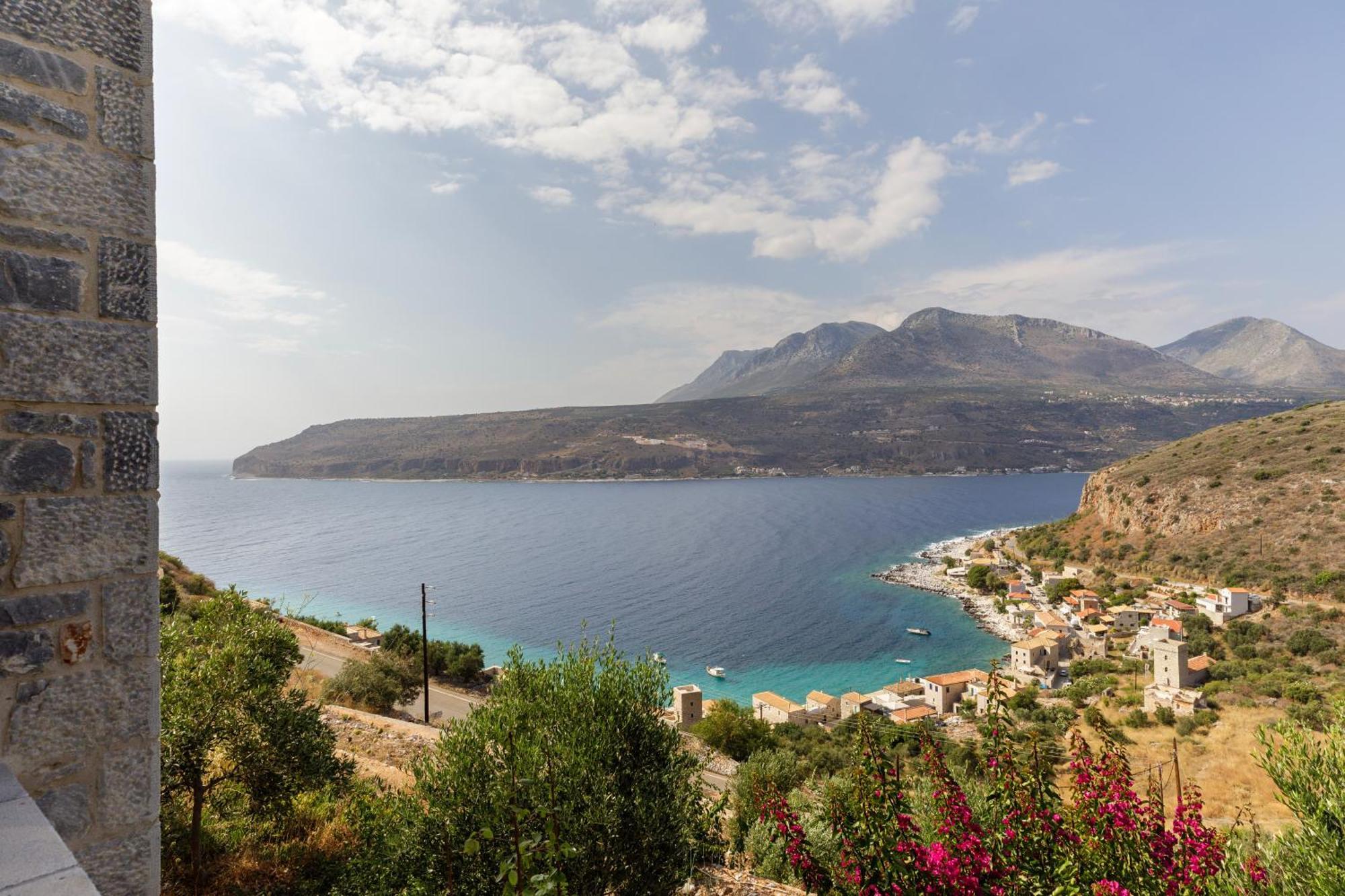 Trapela Limeni Luxury Suites Camera foto